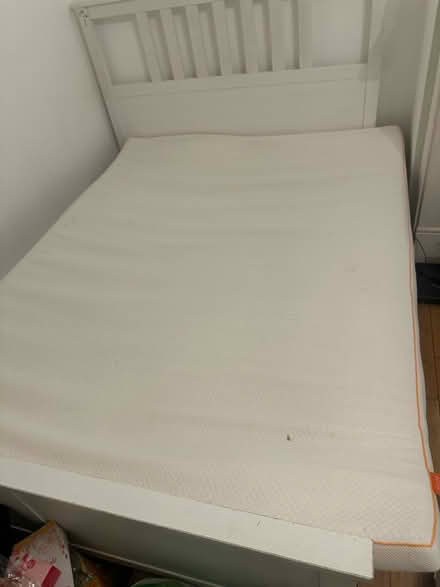 Photo of free Mattress protector (Raynes park SW20) #1