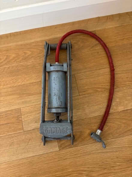 Photo of free Foot pump (Thames Ditton KT7) #2