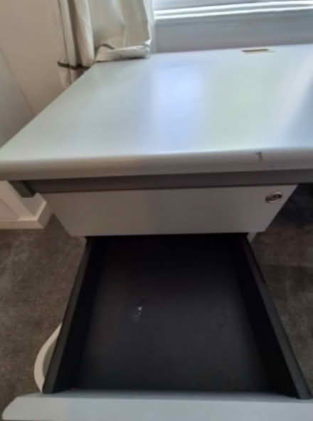 Photo of free Desk (Canterbury) #1