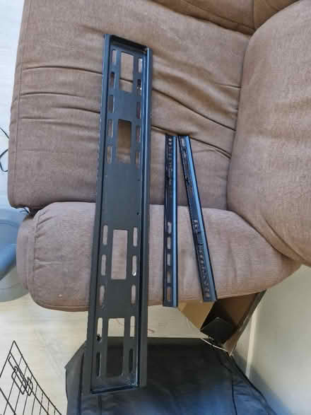 Photo of free T.V Wall bracket (North Watford WD24) #1