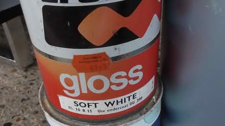 Photo of free Paint (St Albans AL4) #3