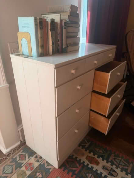 Photo of free White dresser (Upper west side 80s) #4