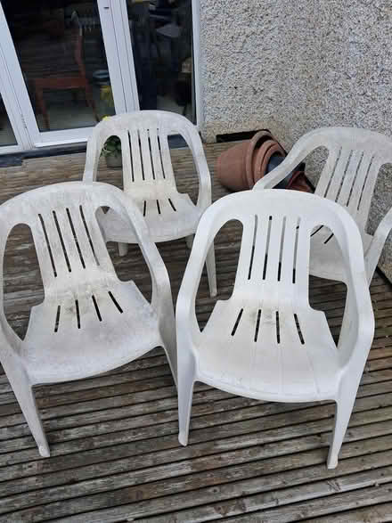 Photo of free Garden chairs and pots (Glenomena Park, near Montrose) #2
