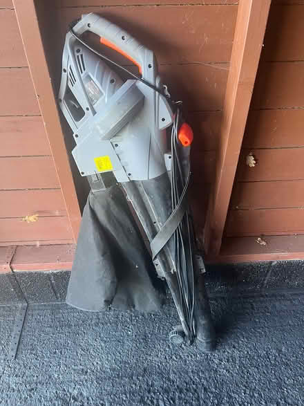Photo of free Leaf Blower/Vac (Shefford) #1
