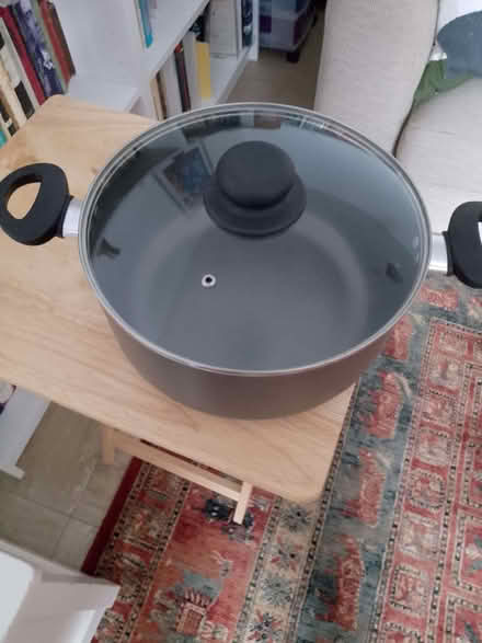 Photo of free Very large pan (Bidston Moss CH43) #1