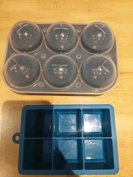 Photo of free large ice cube trays (Penwortham PR1) #1