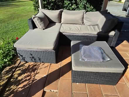 Photo of free Outdoor lounge (Springvale Wagga Wagga) #2