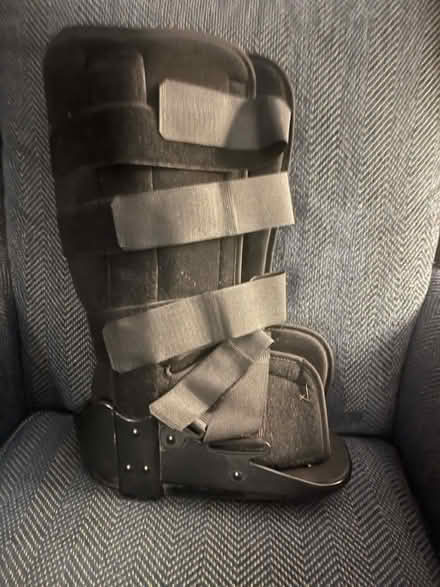 Photo of free Boot size medium (Brooklyn Heights) #1