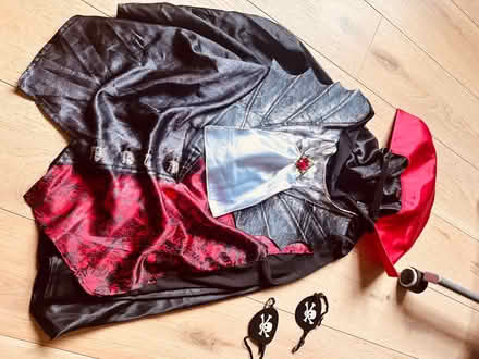 Photo of free Halloween costumes - bits and bobs (Fleetville AL4) #4