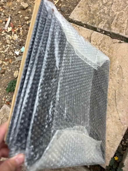 Photo of free Sign/picture holder (Chessington KT9) #1