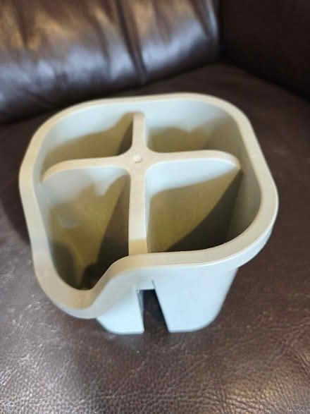 Photo of free Cutlery holder and dish drainer (RG15RA) #4