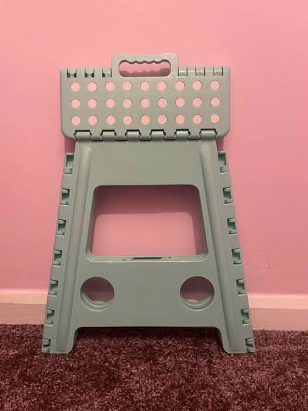 Photo of free folding step stool (California IP3) #1