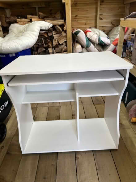 Photo of free Computer Desk (BH25 Barton on Sea.) #1