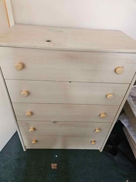 Photo of free 5 Drawer chest of drawers (Brickhill MK41) #1