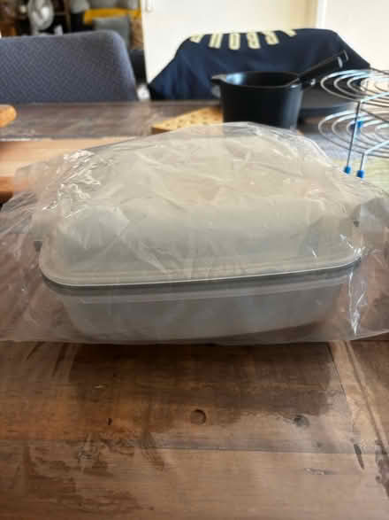 Photo of free Microwave rice cooker (Uxbridge UB10) #2