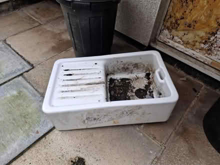 Photo of free Belfast sink (Baildon BD17) #1