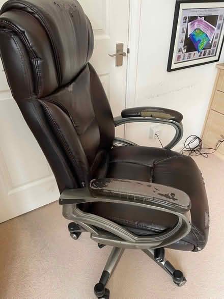 Photo of free Office swivel chair (Maidenhead, SL6) #2