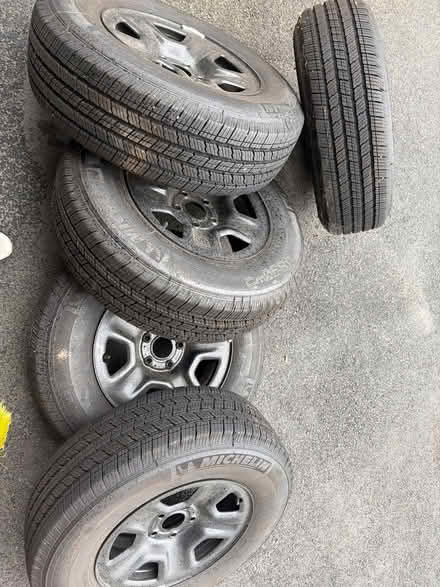 Photo of free 5 Tires and wheels 245/75/17 (20176) #1