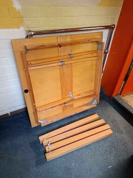 Photo of free Extendable table (Burnham) #1