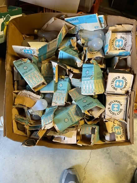 Photo of free Large lot older unused light bulbs (Cupertino , near tantau) #1