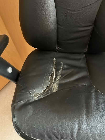 Photo of free Gas lift office chair (Wheatley, Oxfordshire OX33) #2