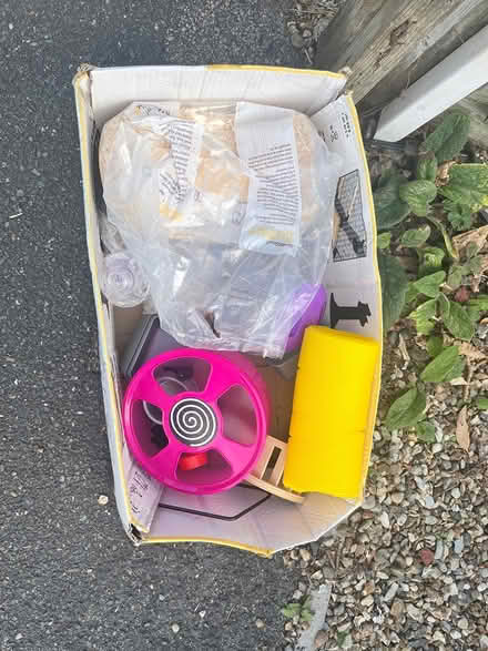 Photo of free Gerbil/hamster toys and bedding (Farnaby Rd) #1