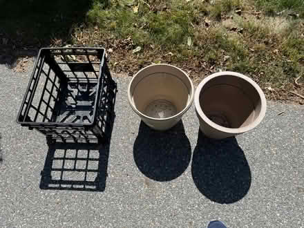 Photo of free Plastic crate & large plastic pots (Lexington 02420) #1