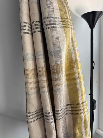 Photo of free Blind (N3) #1