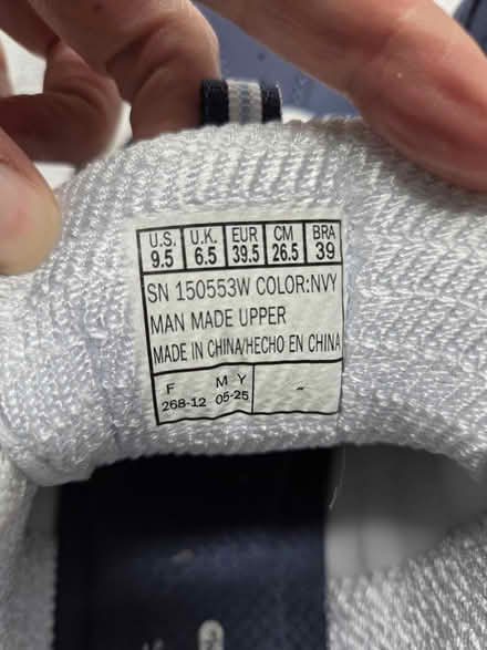 Photo of free Womens sneakers, 9.5W (Laurel) #4