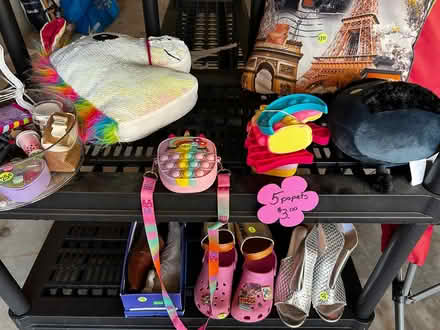Photo of free free garage sale items (Ingersoll) #4
