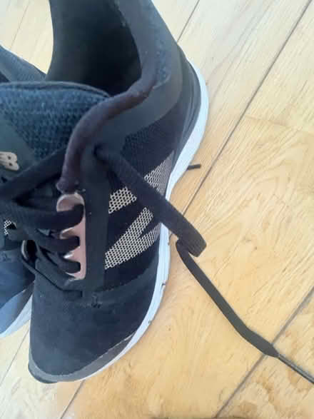 Photo of free New balance trainers - size 7 (Crouch End) #4