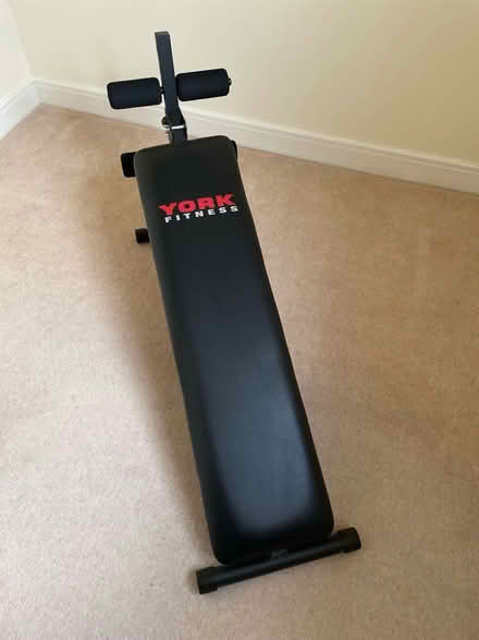 Photo of free York Fitness Bench (Cirencester, Gloucestershire) #1