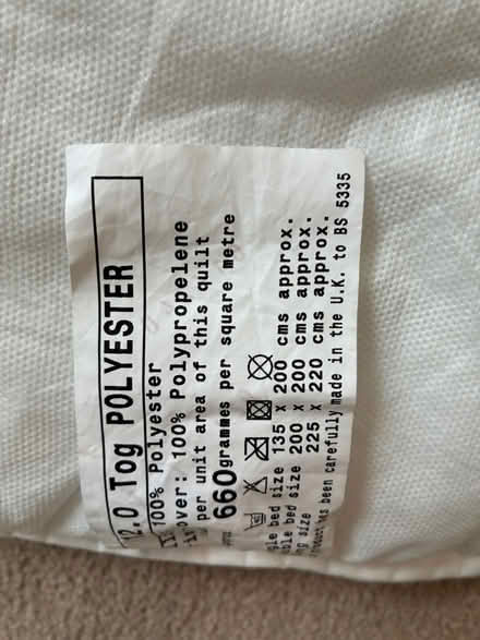 Photo of free 12 tog 100% polyester king-size duvet good condition (Great Boughton CH3) #2