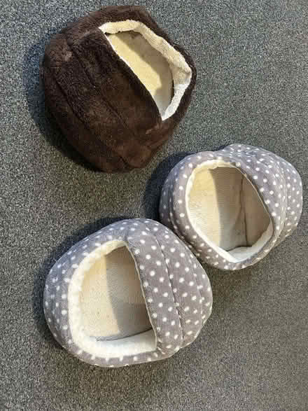 Photo of free 3 washable small pet beds (Helsington LA8) #1