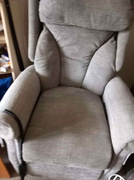Photo of free Large rise and recline chair (Wellesbourne CV35) #2
