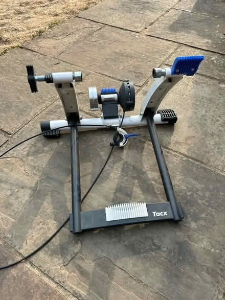 Photo of free indoor cycle trainer (Welwyn AL6) #3
