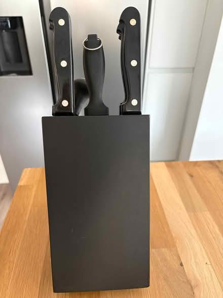 Photo of free Knife block and knives (Winnersh RG41) #3