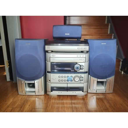 Photo of free AIWA CX-ZHT540K HiFi c/w Speakers (West Bletchley MK3) #1