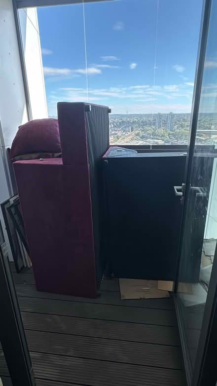 Photo of free Sofa (Battersea SW8) #1