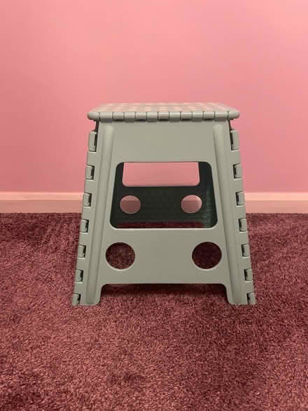 Photo of free folding step stool (California IP3) #2