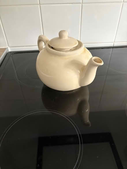 Photo of free Carafe and teapot (Claverley WV5) #1