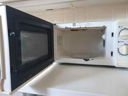 Photo of free Cookworks 700w Microwave (TW1 - Twickenham) #4