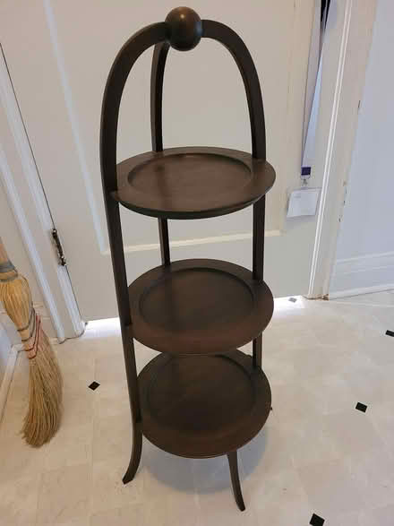 Photo of free Plant stand (Highland Road East) #1