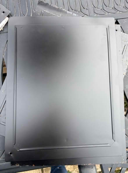 Photo of free Sign/picture holder (Chessington KT9) #3