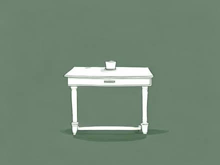 Photo of White dressing table (Racecourse IP3) #1