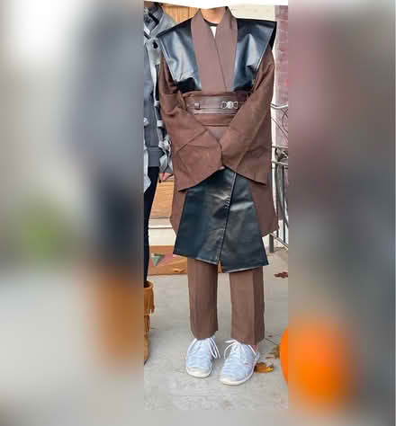Photo of free Annakin/Jedi child’s costume (Bathurst and College) #2