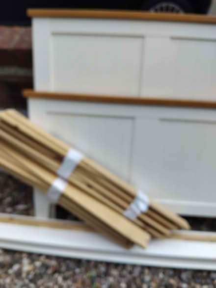 Photo of free Single bed (Wooburn Green HP10) #1