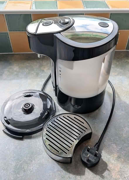 Photo of free Breville hotcup (Alverthorpe WF2) #2