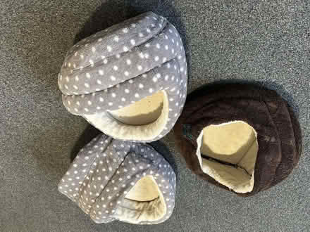 Photo of free 3 washable small pet beds (Helsington LA8) #2