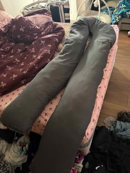 Photo of free maternity pillow (Chigwell IG7) #1